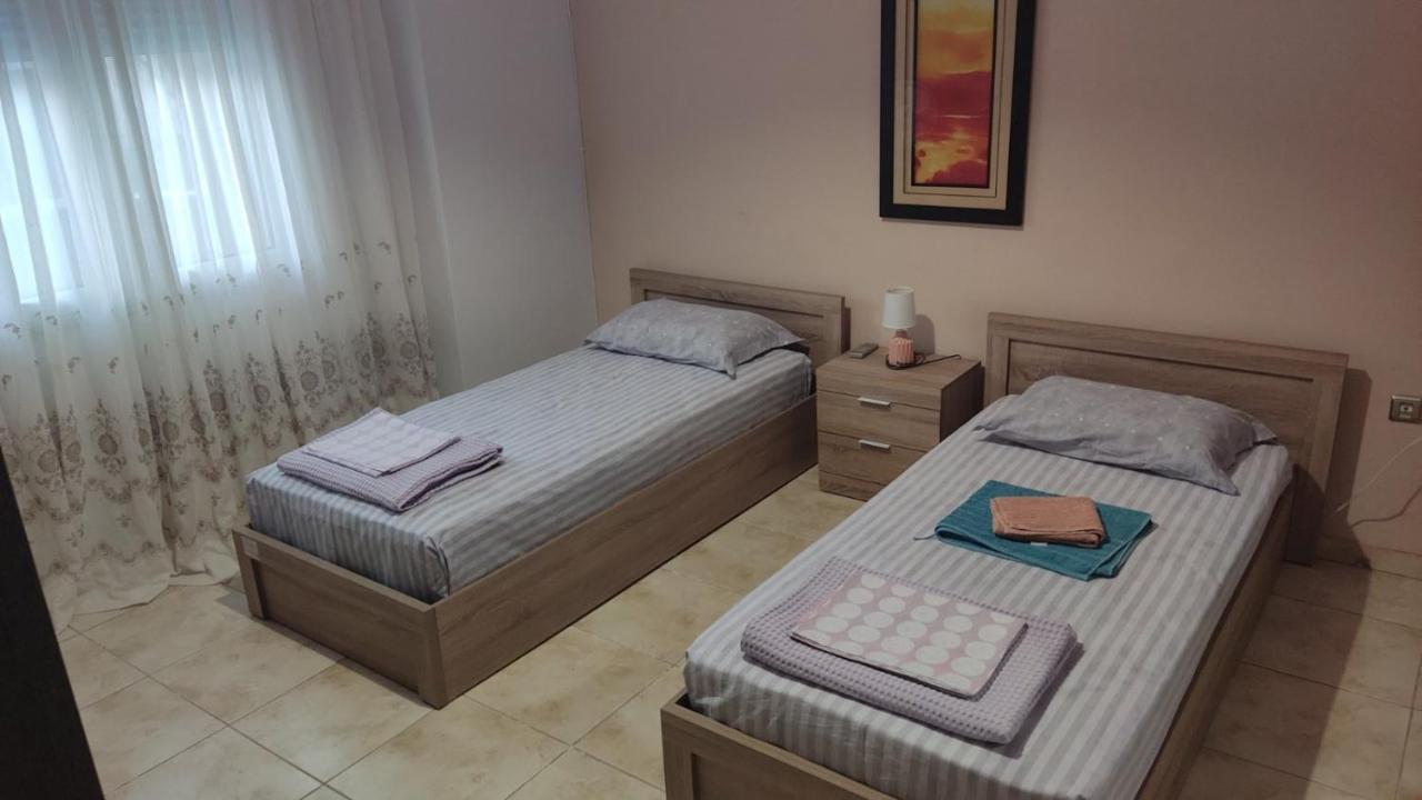 דירות Markópoulon Airport'S Close, Cozy Flat For 6 Persons מראה חיצוני תמונה