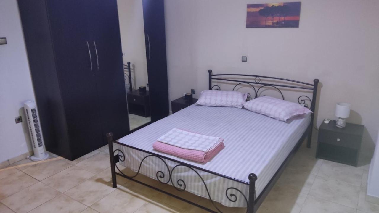 דירות Markópoulon Airport'S Close, Cozy Flat For 6 Persons מראה חיצוני תמונה