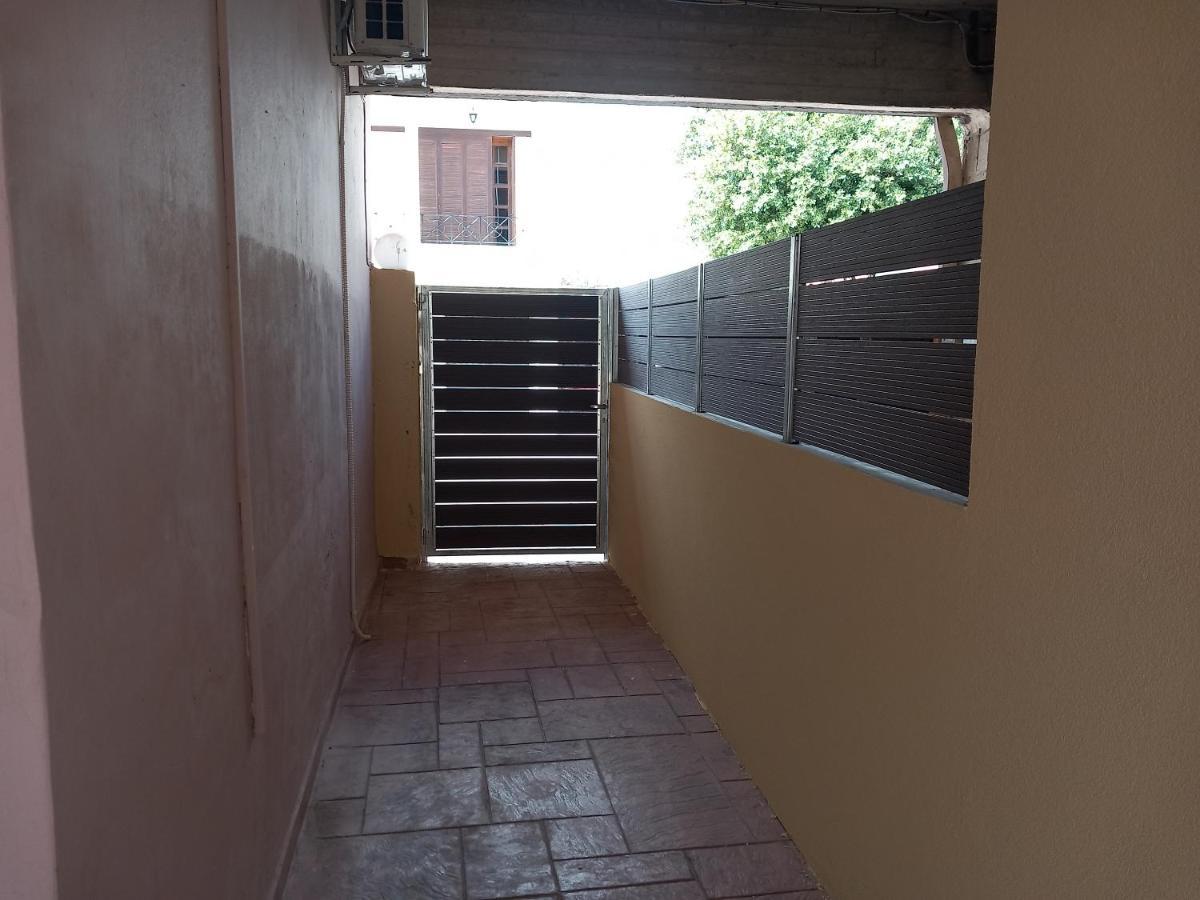 דירות Markópoulon Airport'S Close, Cozy Flat For 6 Persons מראה חיצוני תמונה
