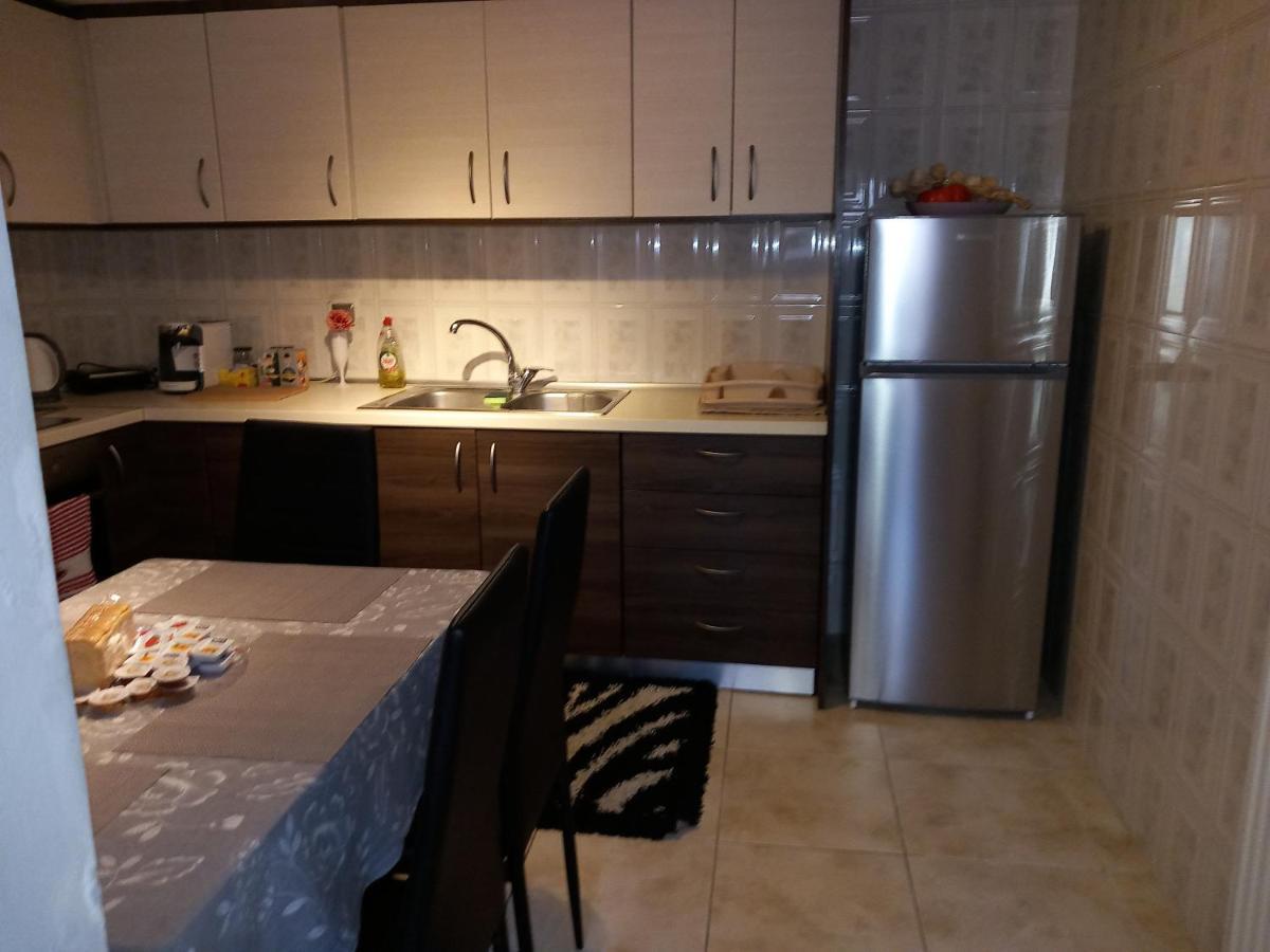 דירות Markópoulon Airport'S Close, Cozy Flat For 6 Persons מראה חיצוני תמונה